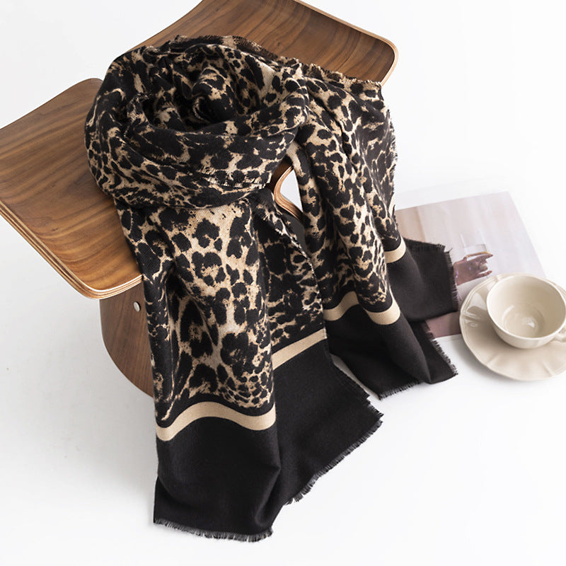 Wholesale Leopard Cashmere Print Insulated Scarf
